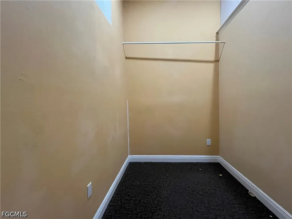 954 Country Club Boulevard Cape Coral FL 33990