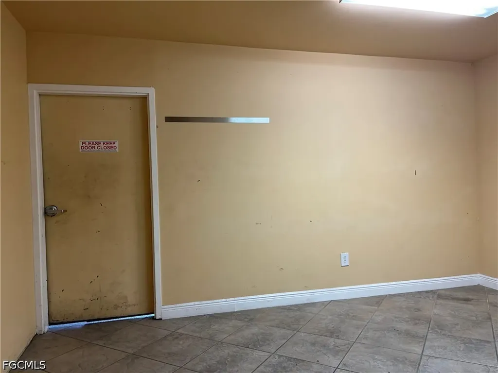 954 Country Club Boulevard Cape Coral FL 33990