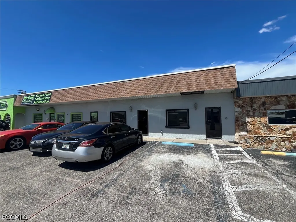 954 Country Club Boulevard Cape Coral FL 33990