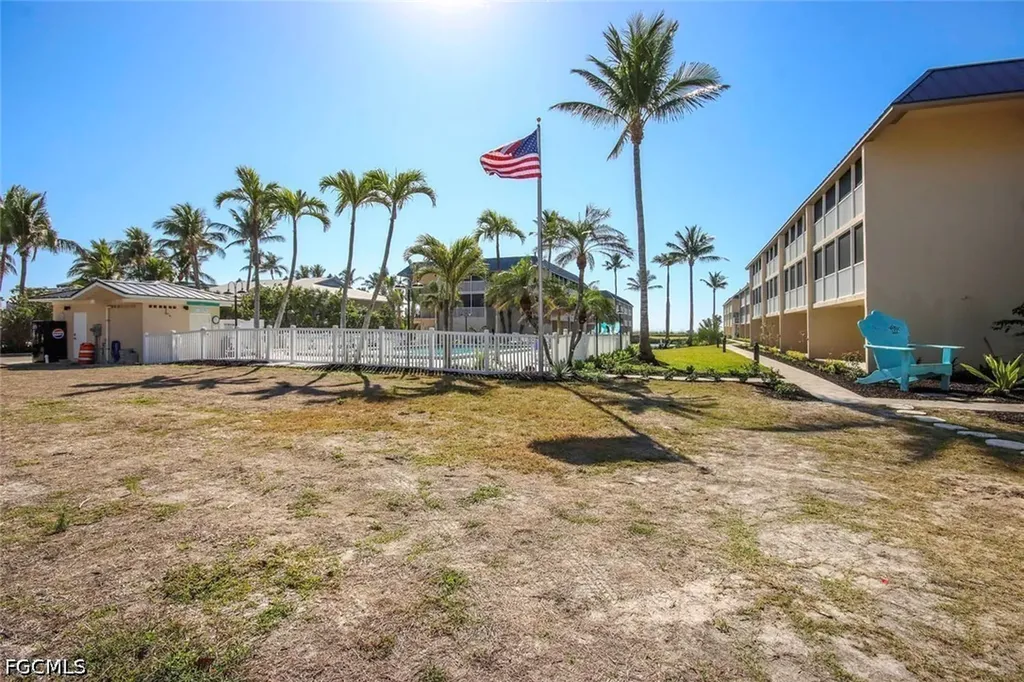 1246 Fulgur Street Sanibel FL 33957