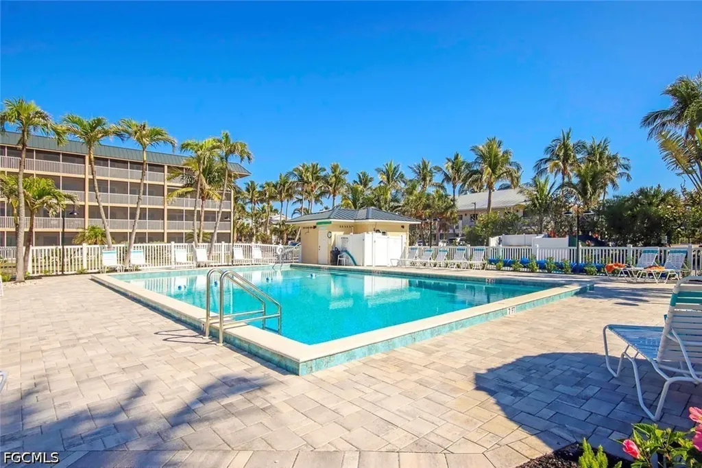 1246 Fulgur Street Sanibel FL 33957