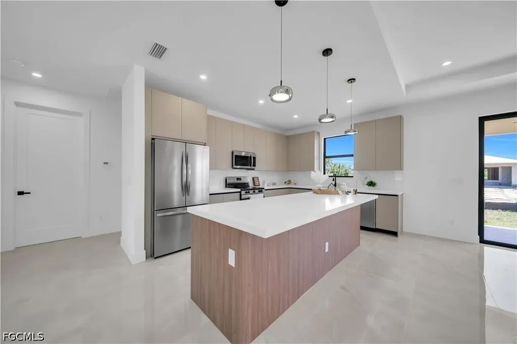 2707 29th Street SW Lehigh Acres FL 33976