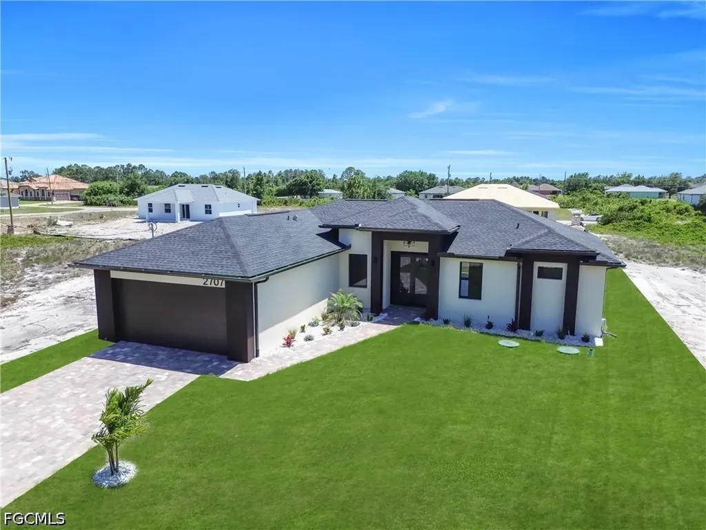 2707 29th Street SW Lehigh Acres FL 33976