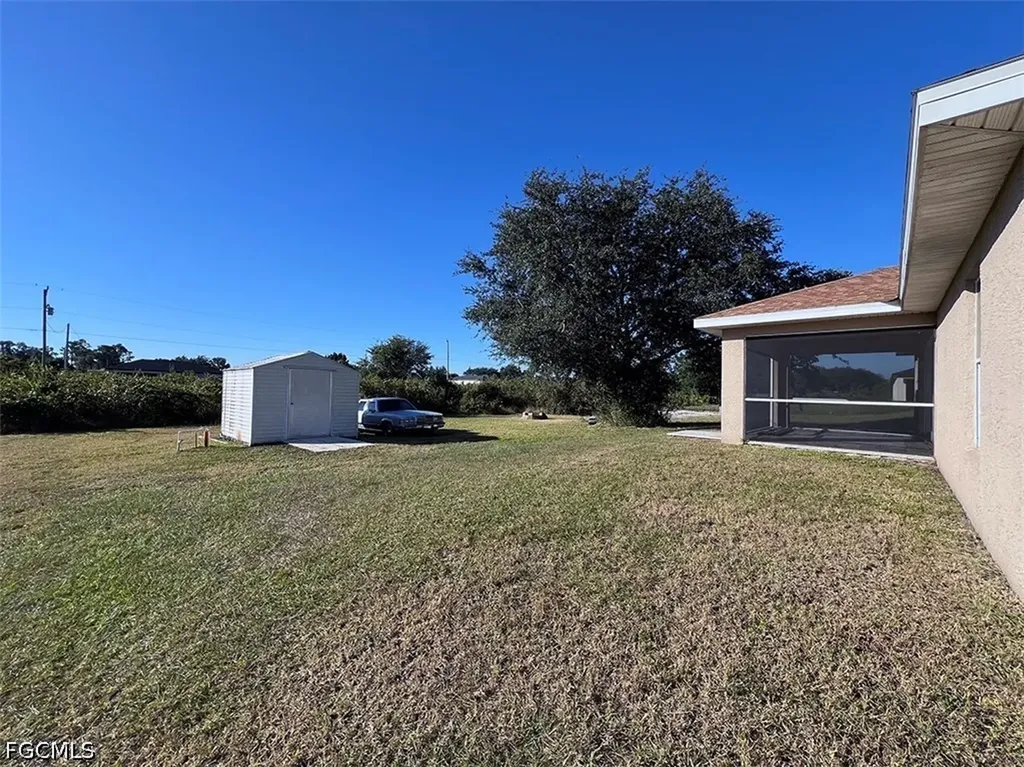 2707 25th Street SW Lehigh Acres FL 33976