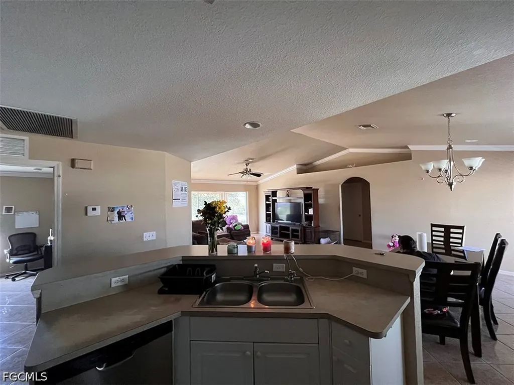 2707 25th Street SW Lehigh Acres FL 33976