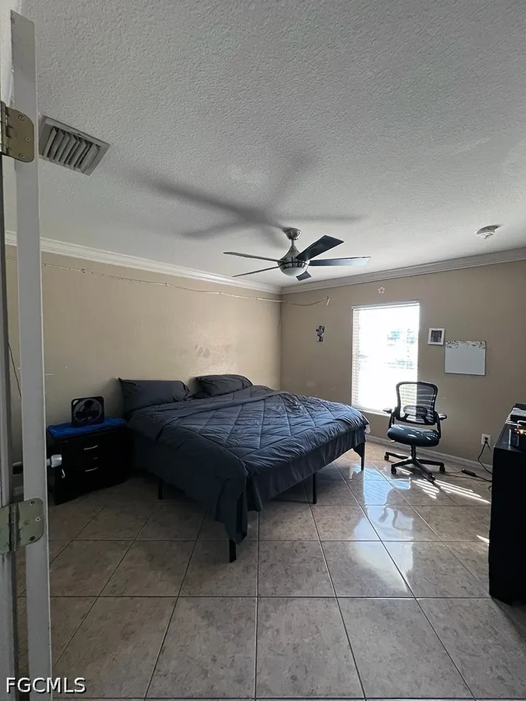 2707 25th Street SW Lehigh Acres FL 33976