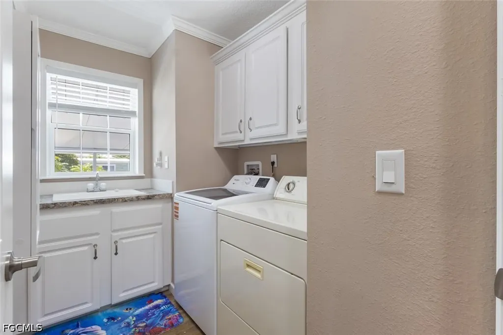 209 Sun Circle Fort Myers FL 33905