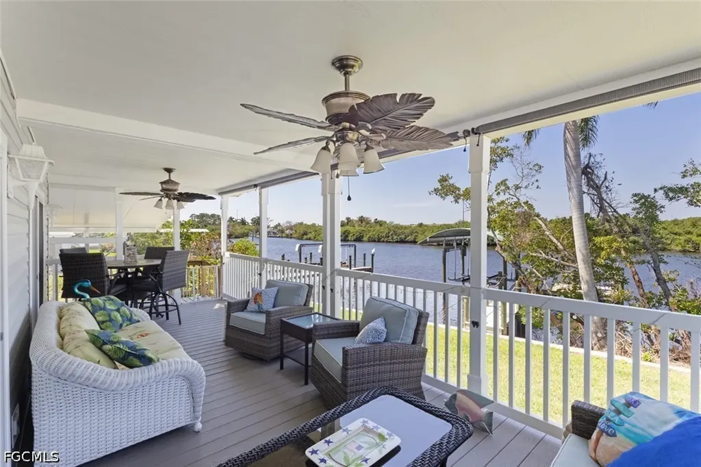 209 Sun Circle Fort Myers FL 33905