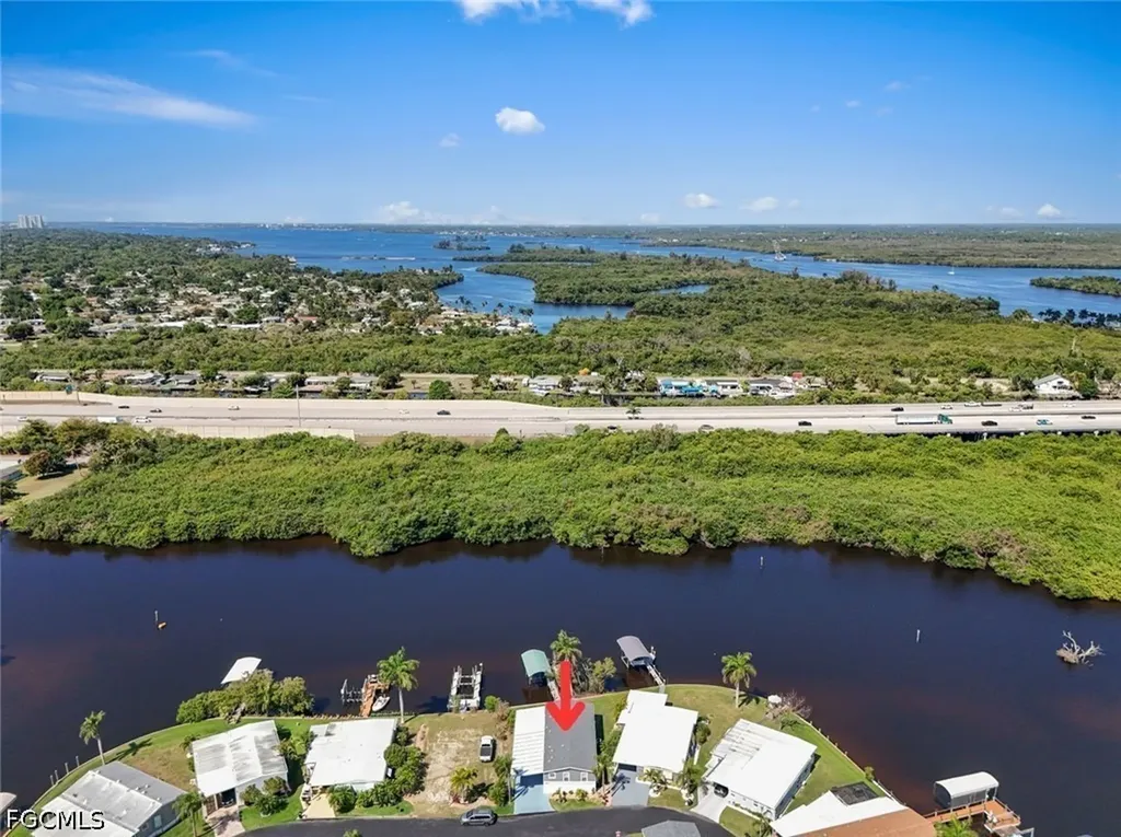 209 Sun Circle Fort Myers FL 33905