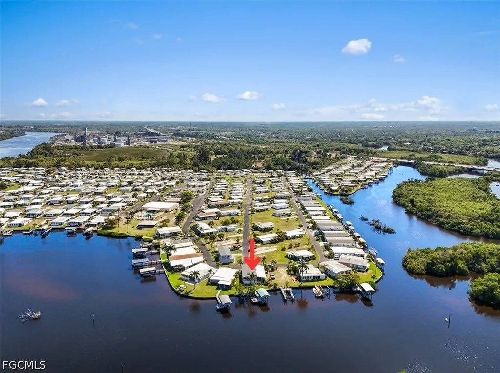 209 Sun Circle Fort Myers FL 33905