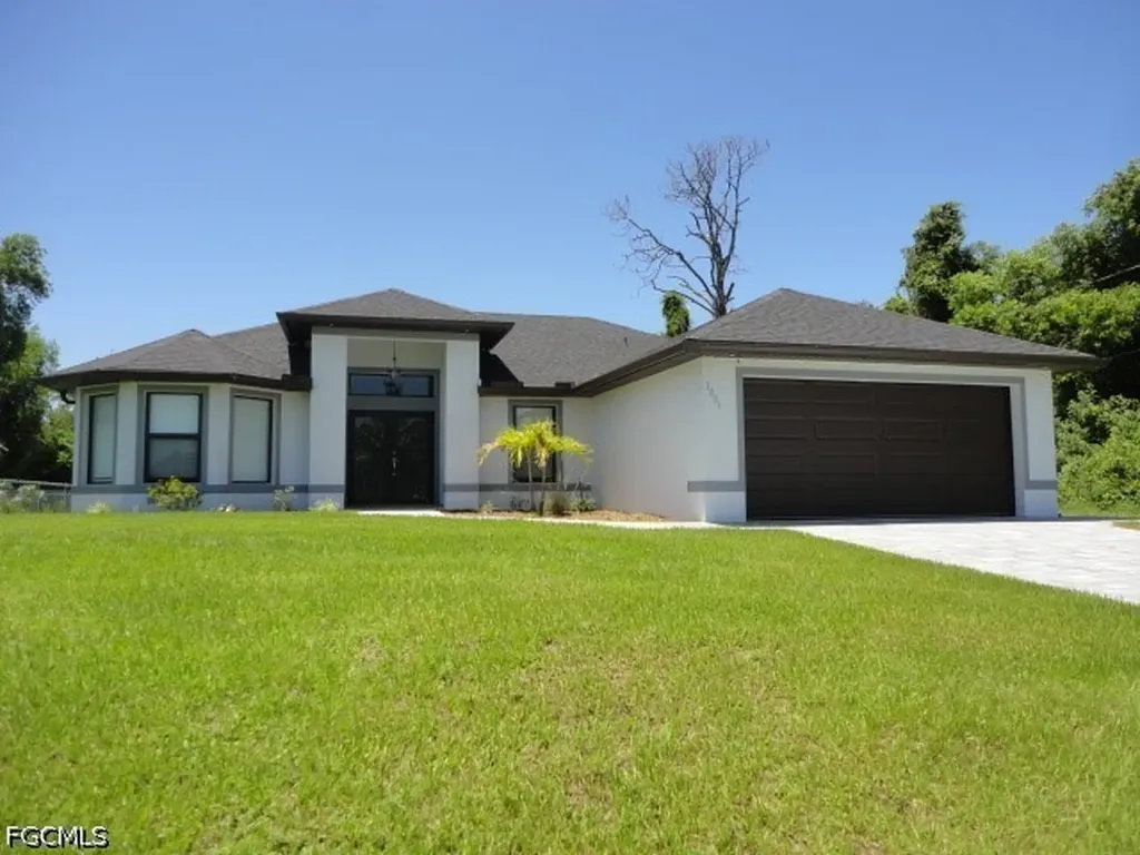 3805 6th Street W Lehigh Acres FL 33971