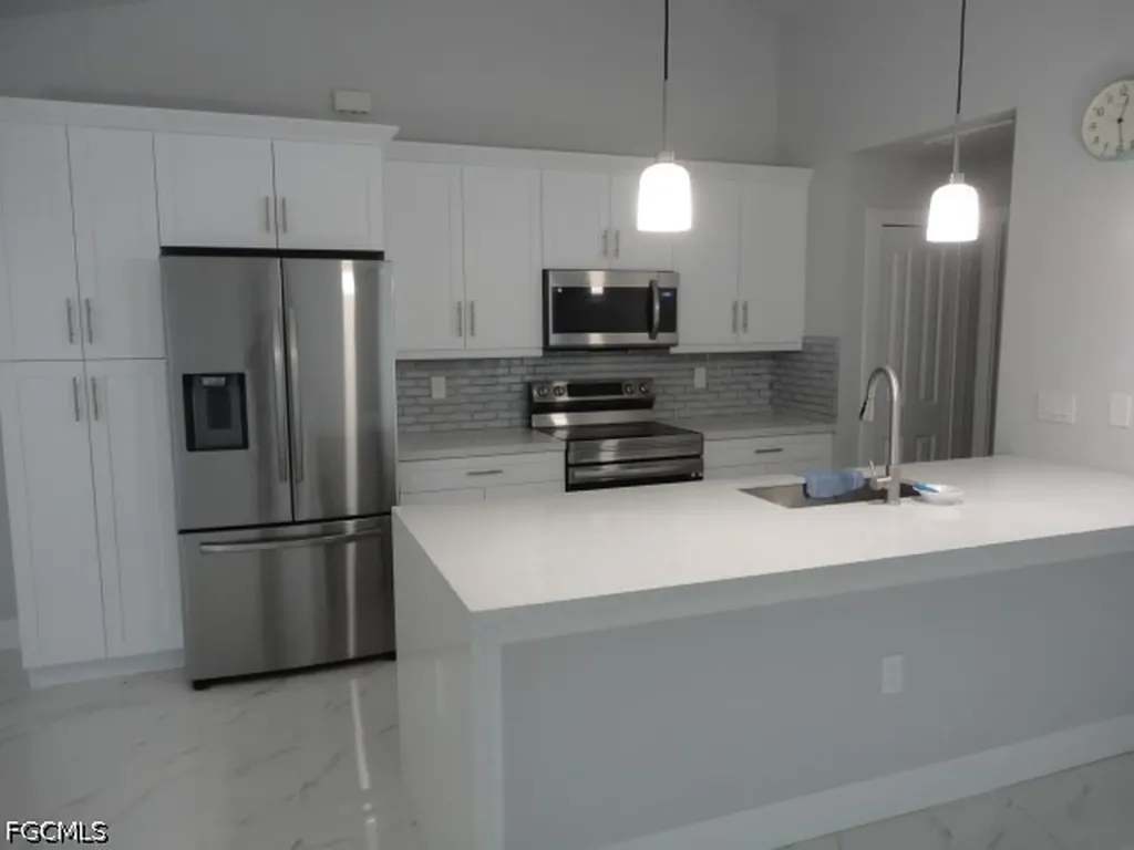 3805 6th Street W Lehigh Acres FL 33971