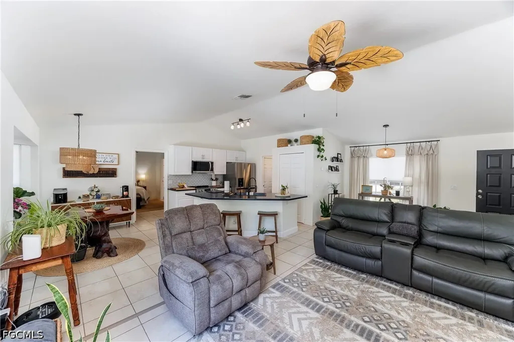 2118 Moore Avenue Alva FL 33920