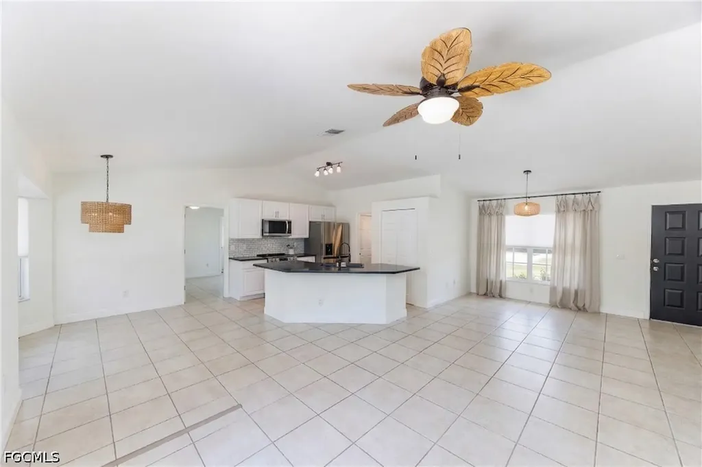 2118 Moore Avenue Alva FL 33920