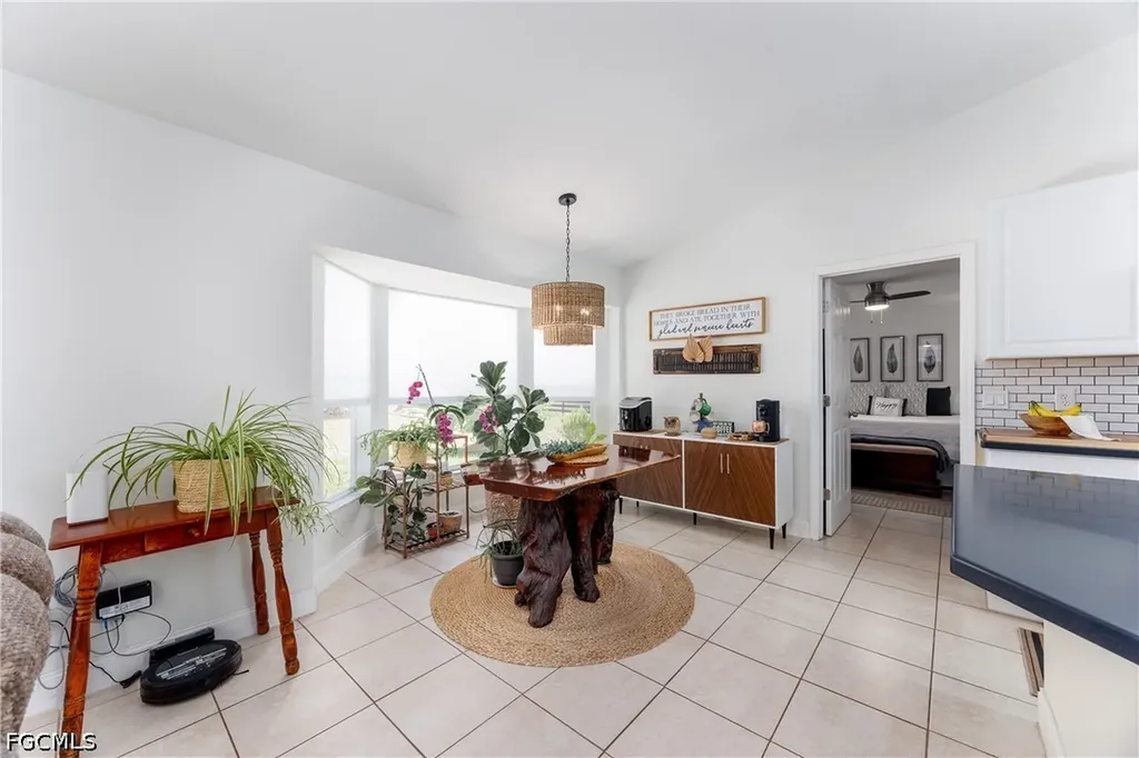 2118 Moore Avenue Alva FL 33920