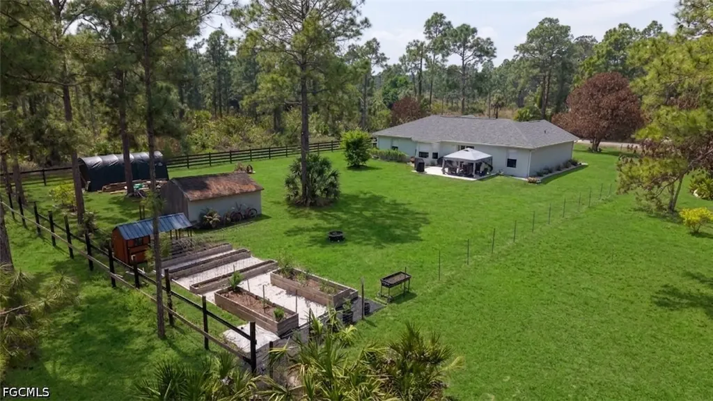 2118 Moore Avenue Alva FL 33920