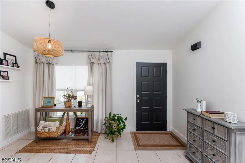 2118 Moore Avenue Alva FL 33920