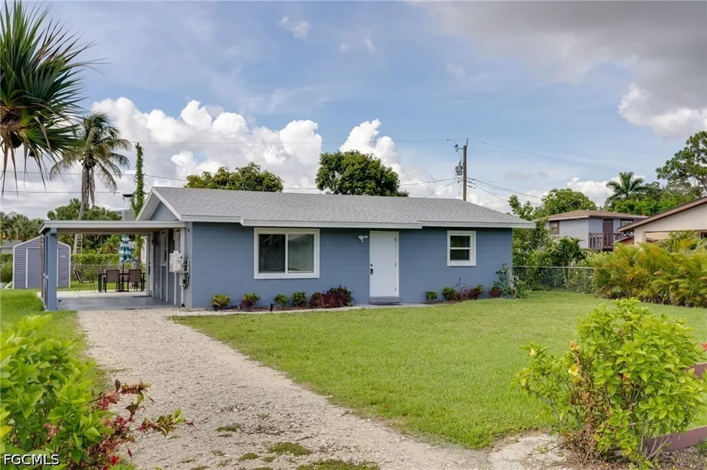 4630 New Haven Drive Fort Myers FL 33908