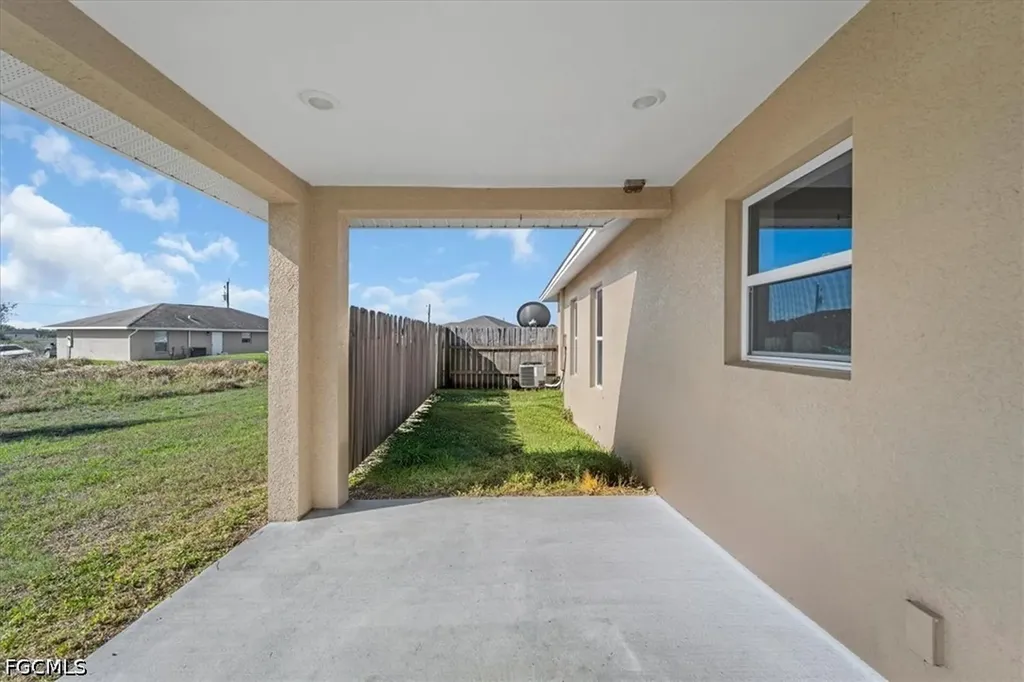 9016 Meadow Circle Labelle FL 33935