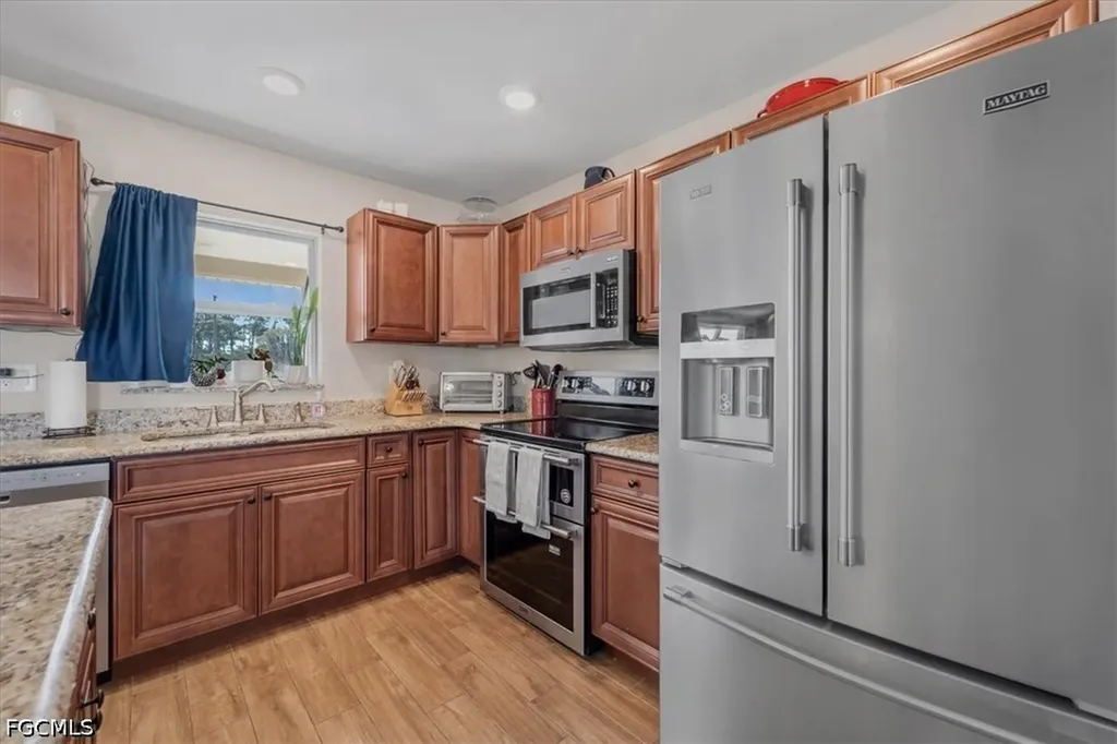 9016 Meadow Circle Labelle FL 33935
