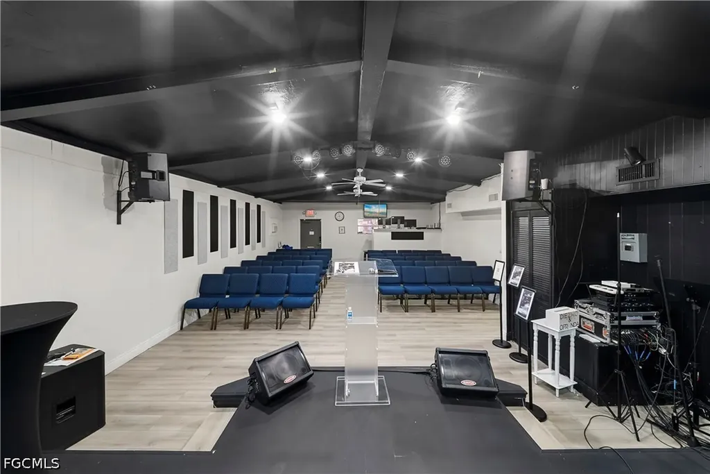 3657 Central Avenue Fort Myers FL 33901