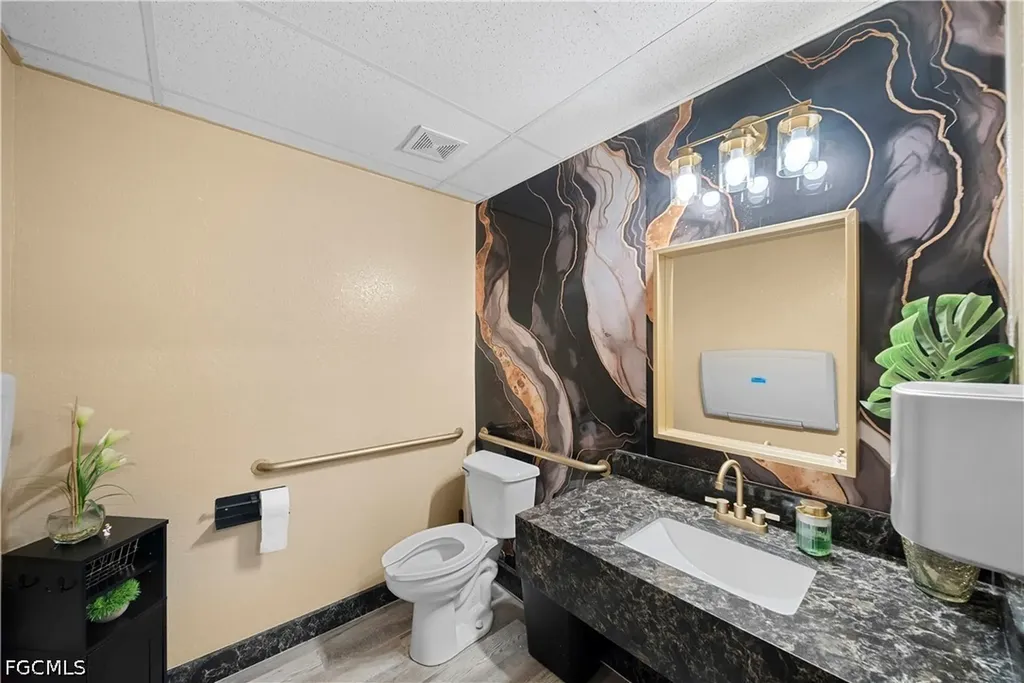 3657 Central Avenue Fort Myers FL 33901