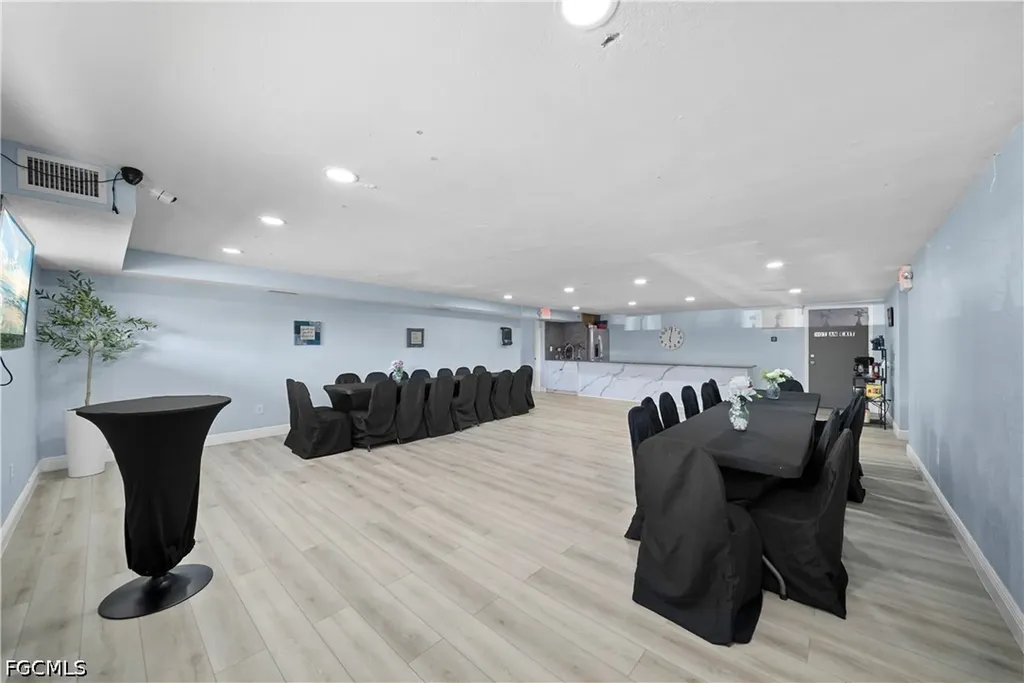 3657 Central Avenue Fort Myers FL 33901