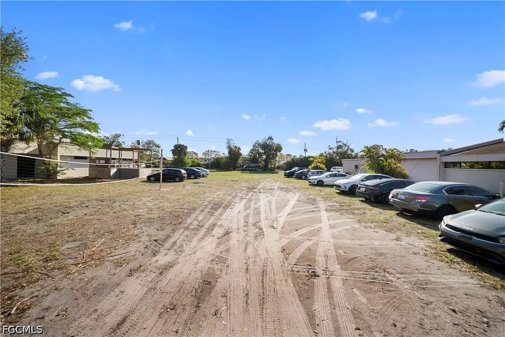 3657 Central Avenue Fort Myers FL 33901