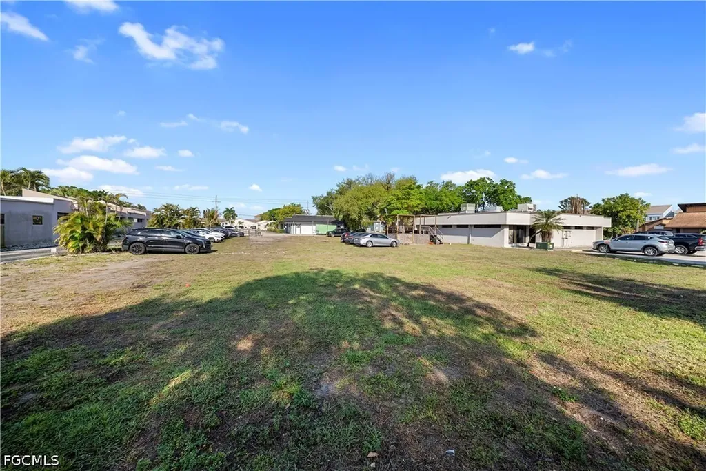 3657 Central Avenue Fort Myers FL 33901