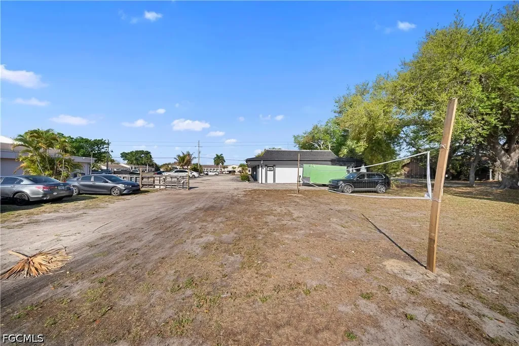 3657 Central Avenue Fort Myers FL 33901