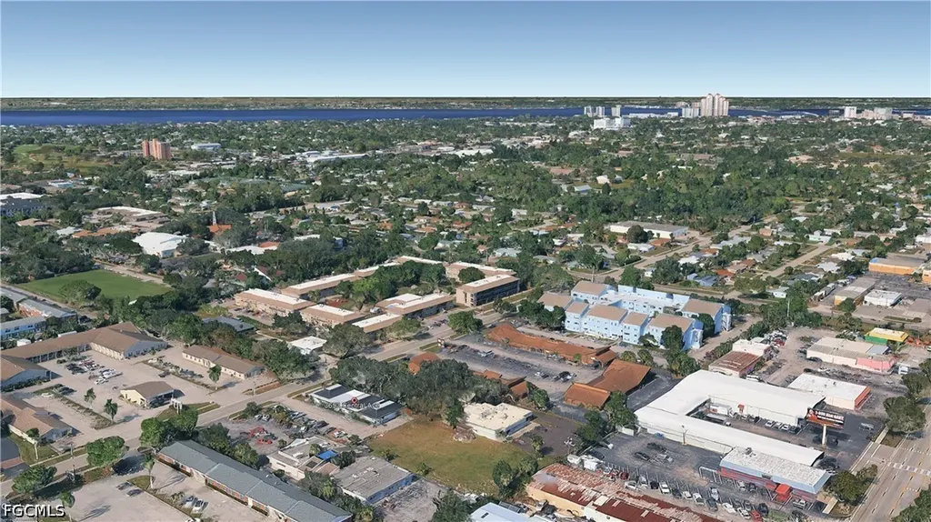 3657 Central Avenue Fort Myers FL 33901