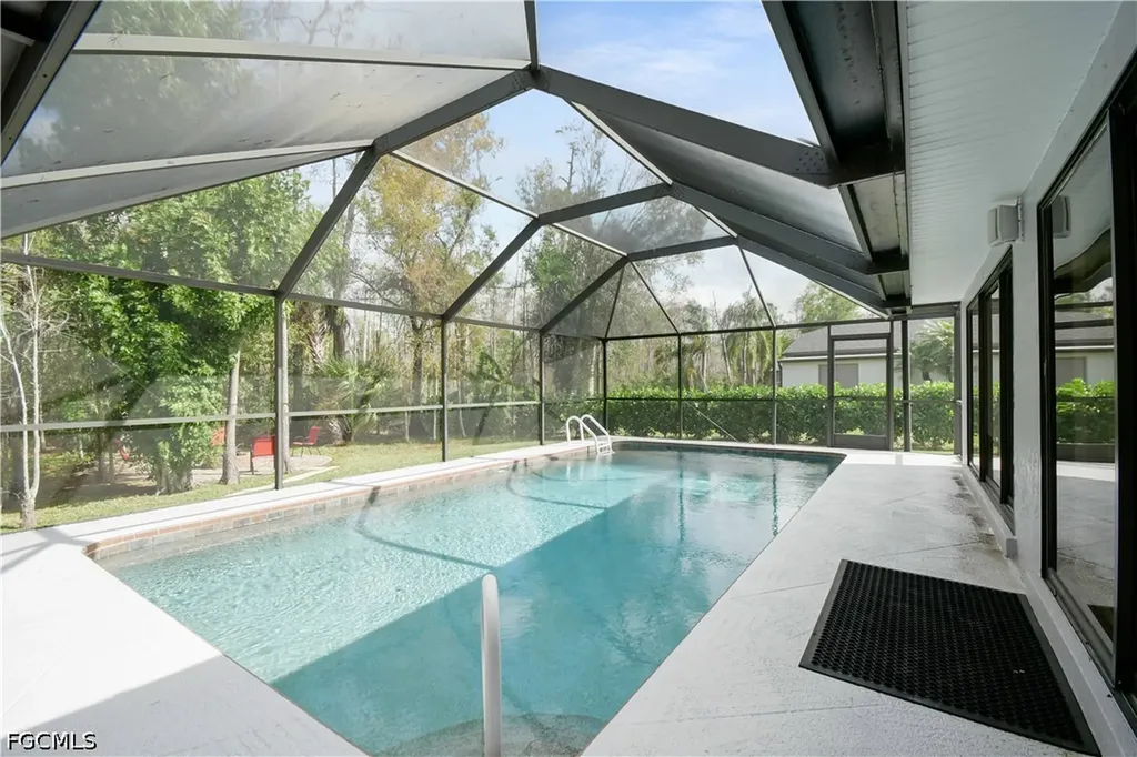 6686 Kestrel Circle Fort Myers FL 33966