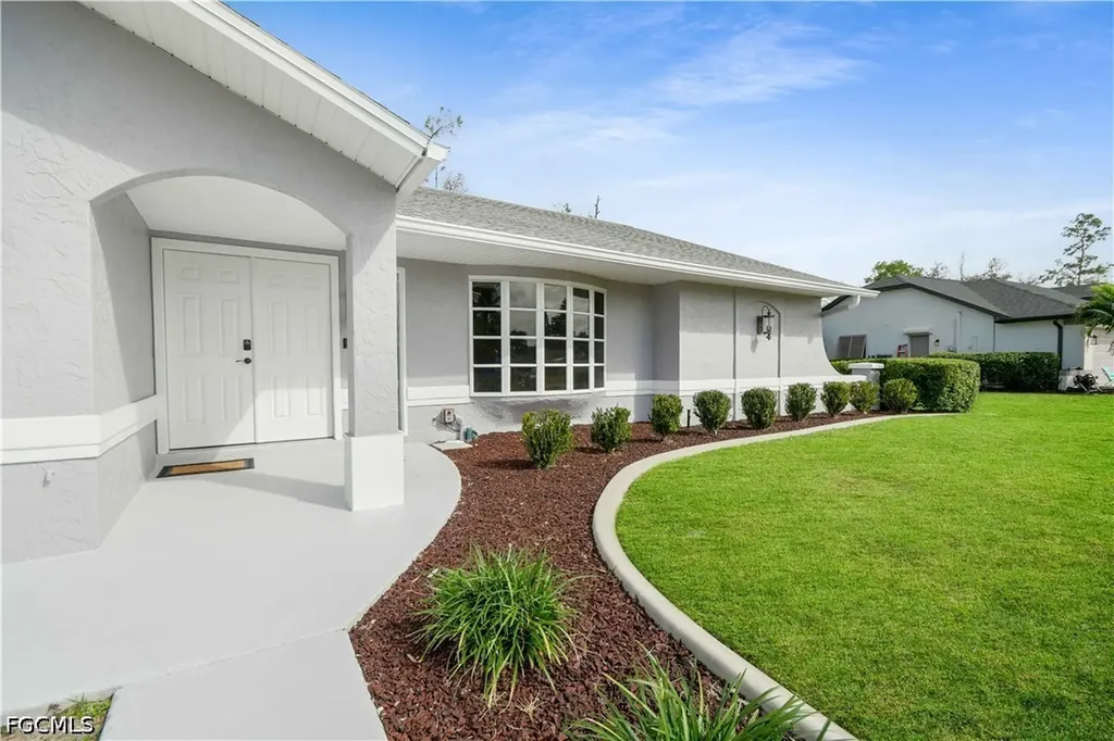 6686 Kestrel Circle Fort Myers FL 33966