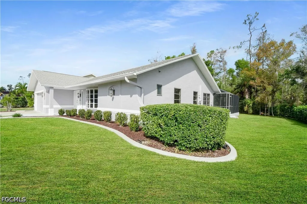 6686 Kestrel Circle Fort Myers FL 33966