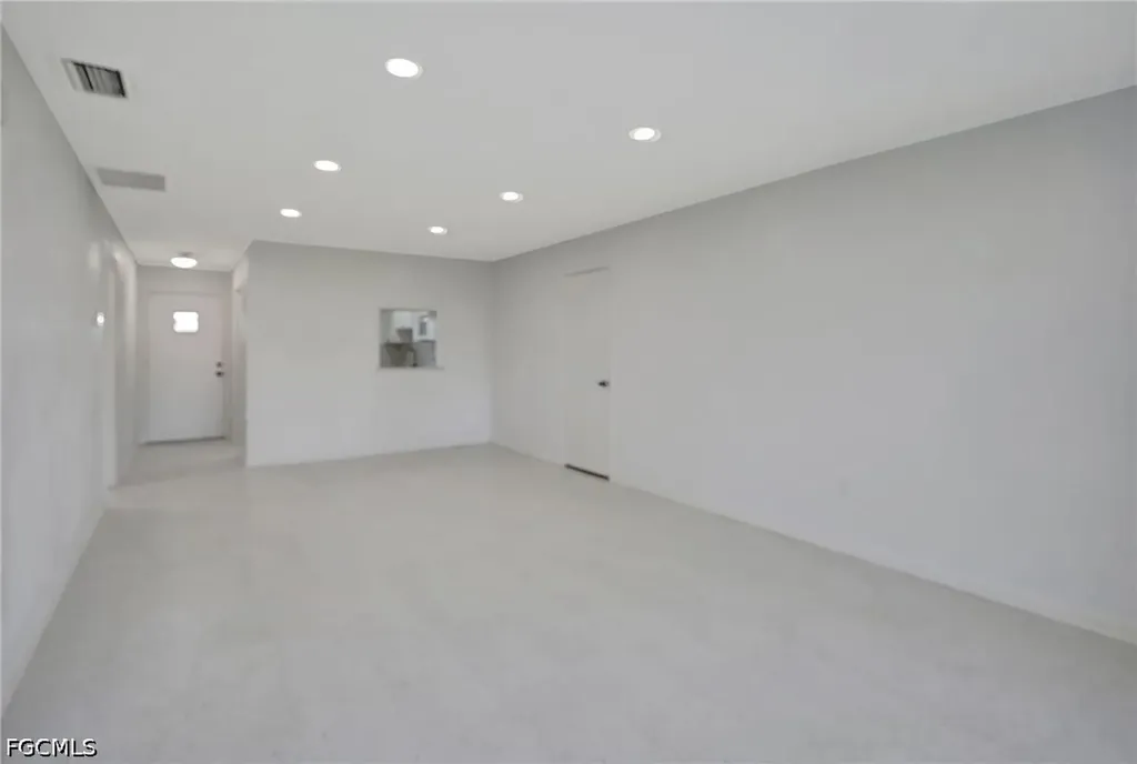 6731 Panther Lane Fort Myers FL 33919