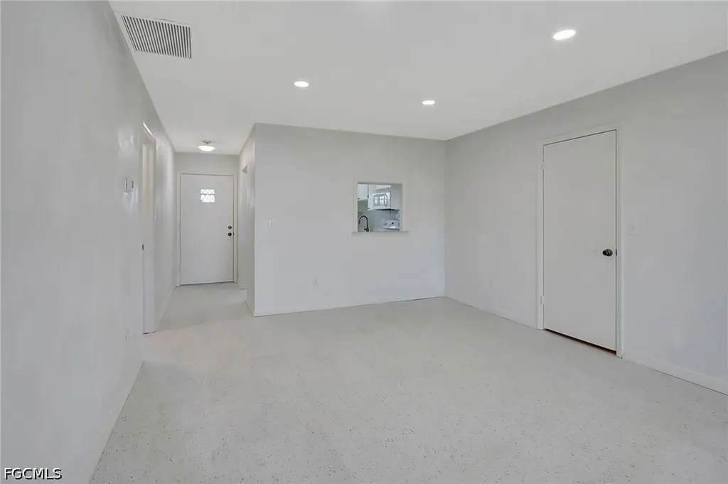 6731 Panther Lane Fort Myers FL 33919