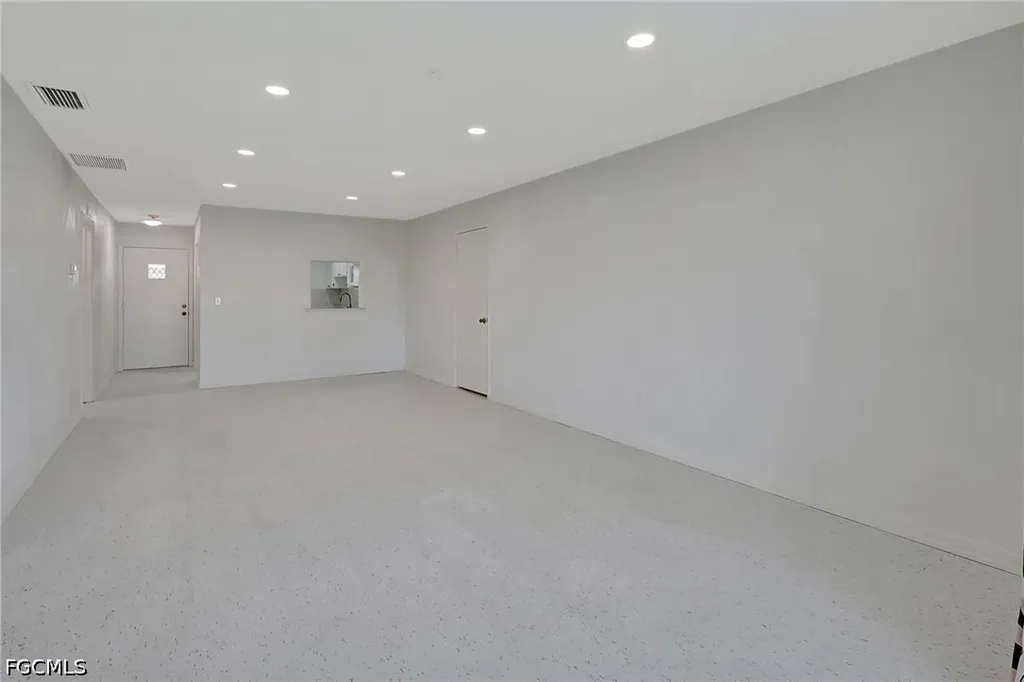 6731 Panther Lane Fort Myers FL 33919