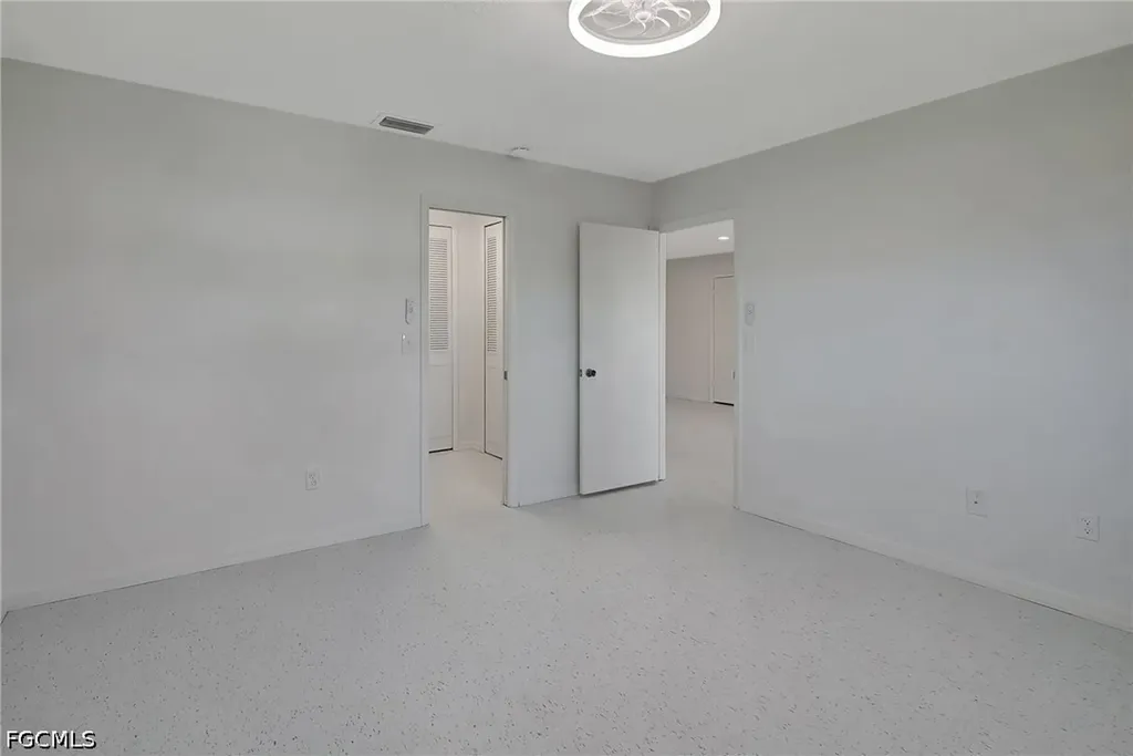 6731 Panther Lane Fort Myers FL 33919
