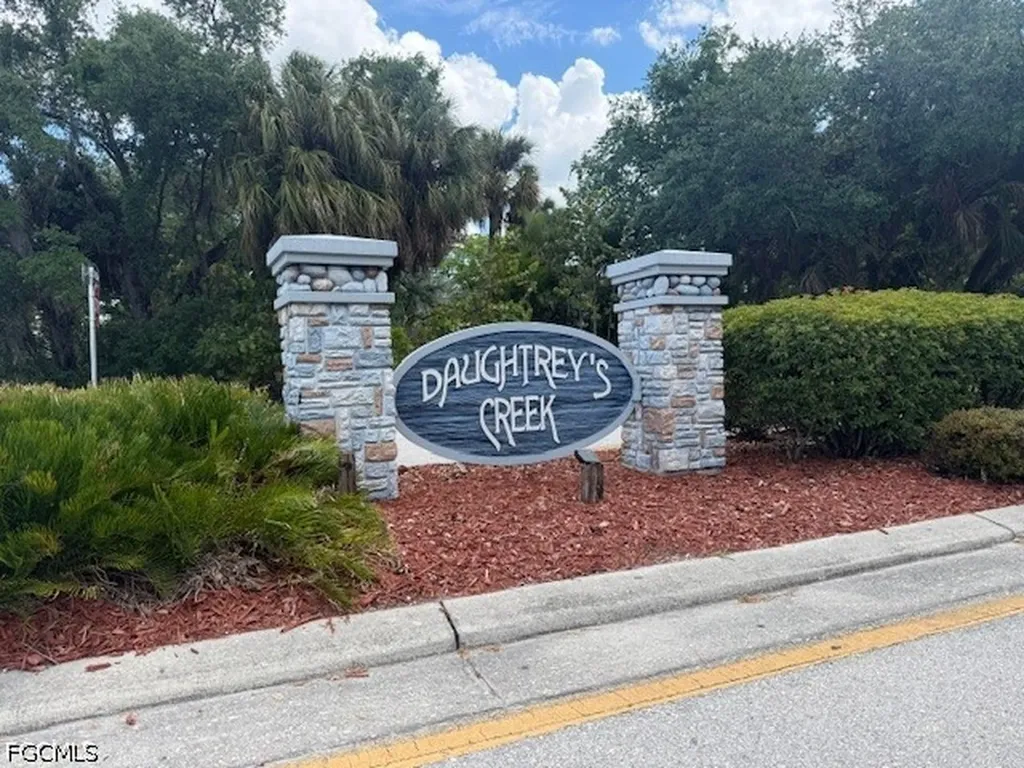 7314 Sean Lane North Fort Myers FL 33917