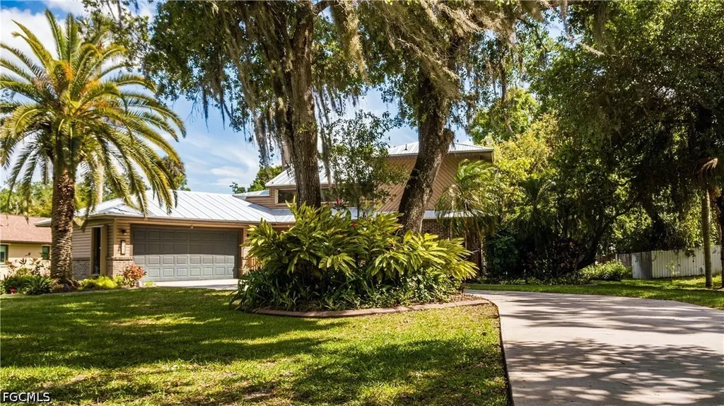 7314 Sean Lane North Fort Myers FL 33917