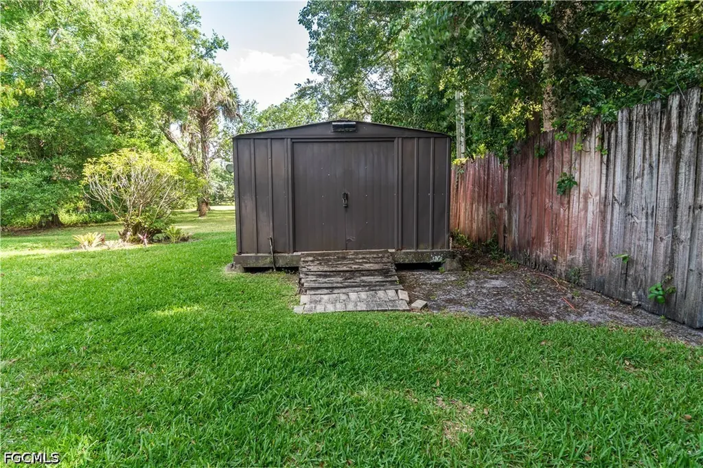 7314 Sean Lane North Fort Myers FL 33917