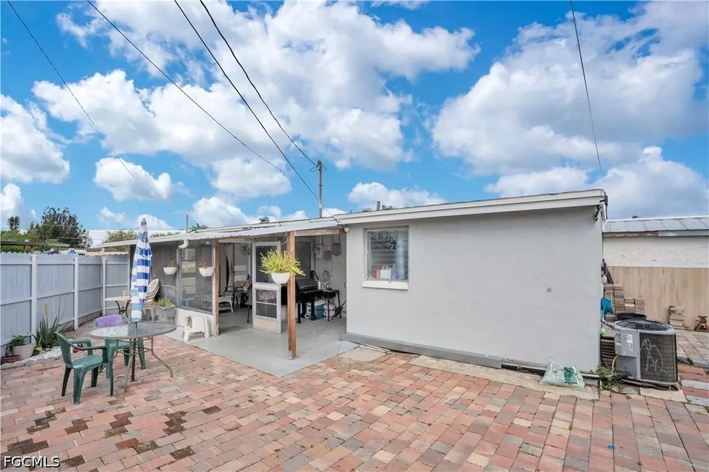 1102 Kanza Court Lehigh Acres FL 33936