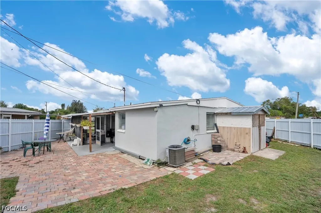 1102 Kanza Court Lehigh Acres FL 33936