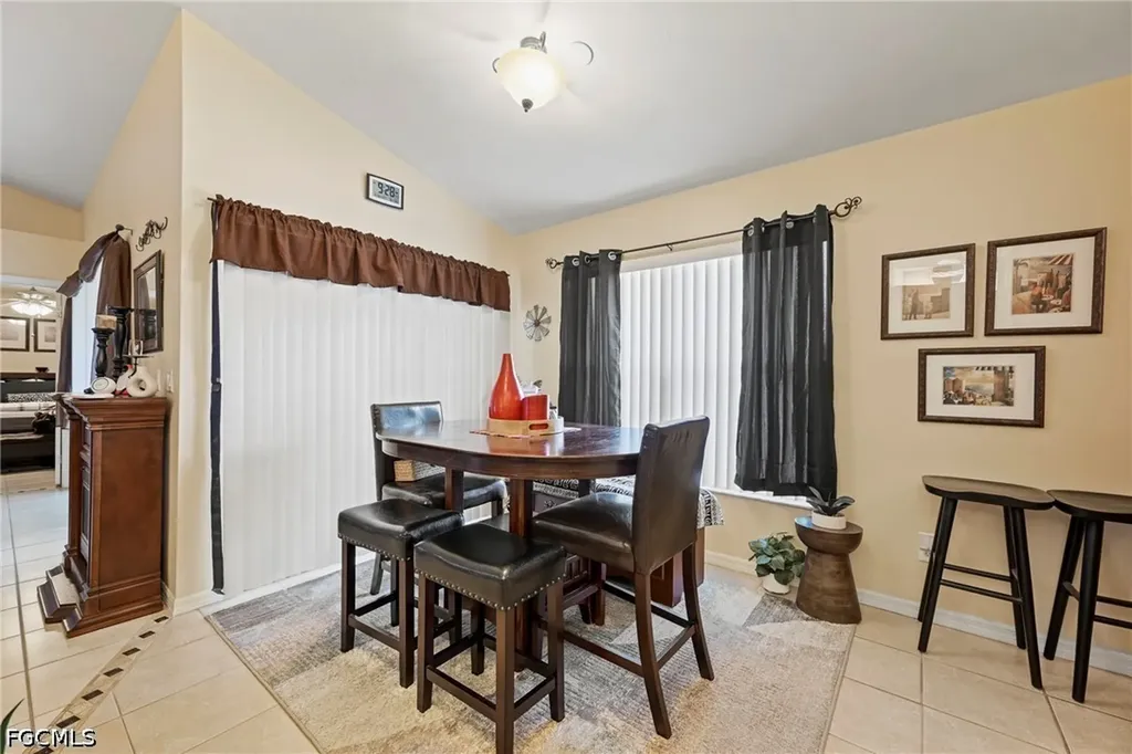 309 SE 18th Street Cape Coral FL 33990