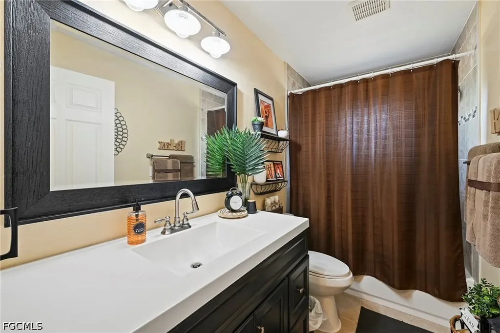 309 SE 18th Street Cape Coral FL 33990