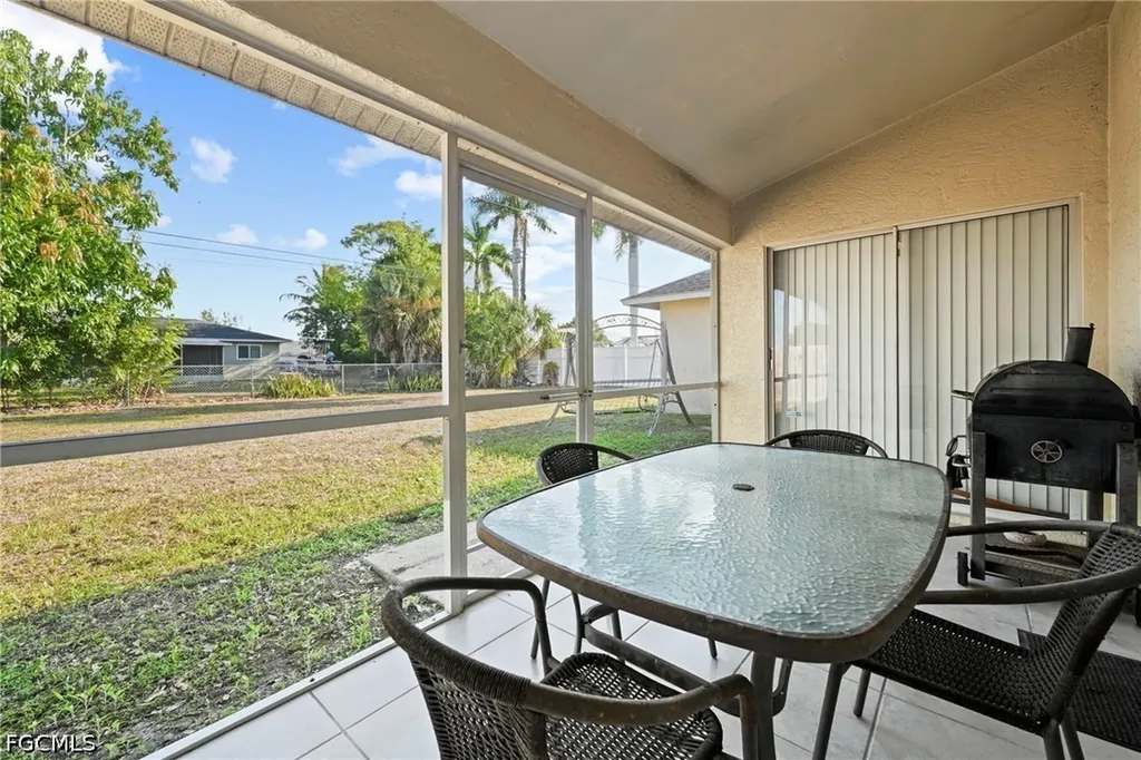 309 SE 18th Street Cape Coral FL 33990
