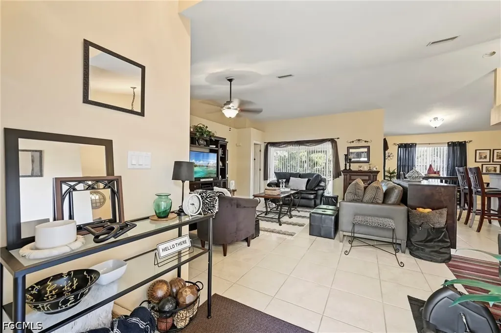 309 SE 18th Street Cape Coral FL 33990
