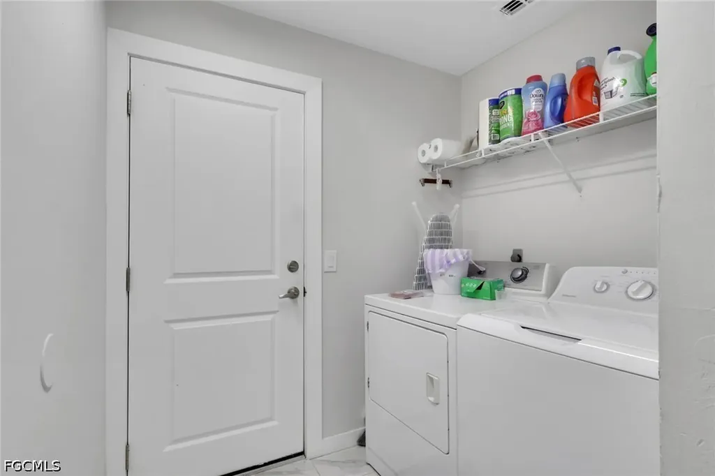 617/619 SE 12th Court Cape Coral FL 33990