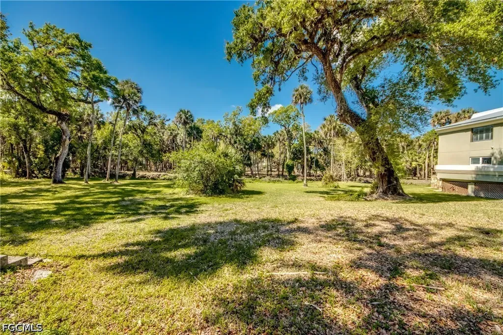 5121 Muddy Lane Fort Myers FL 33905