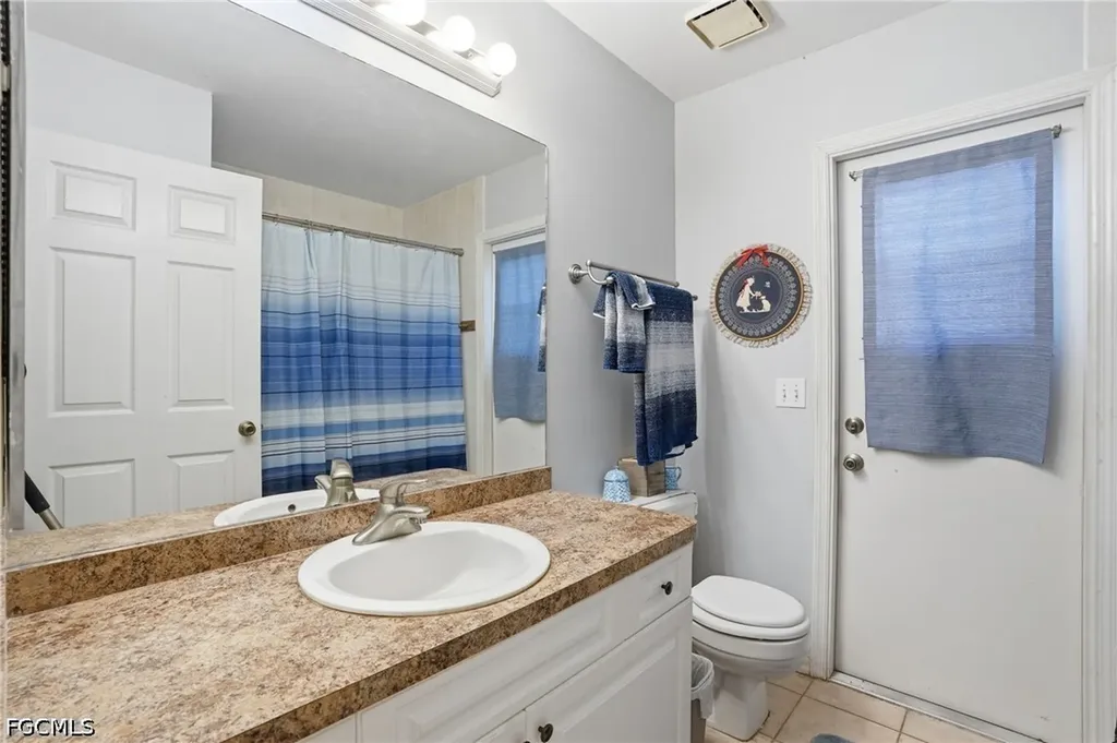 8360 Bounty Road Fort Myers FL 33967